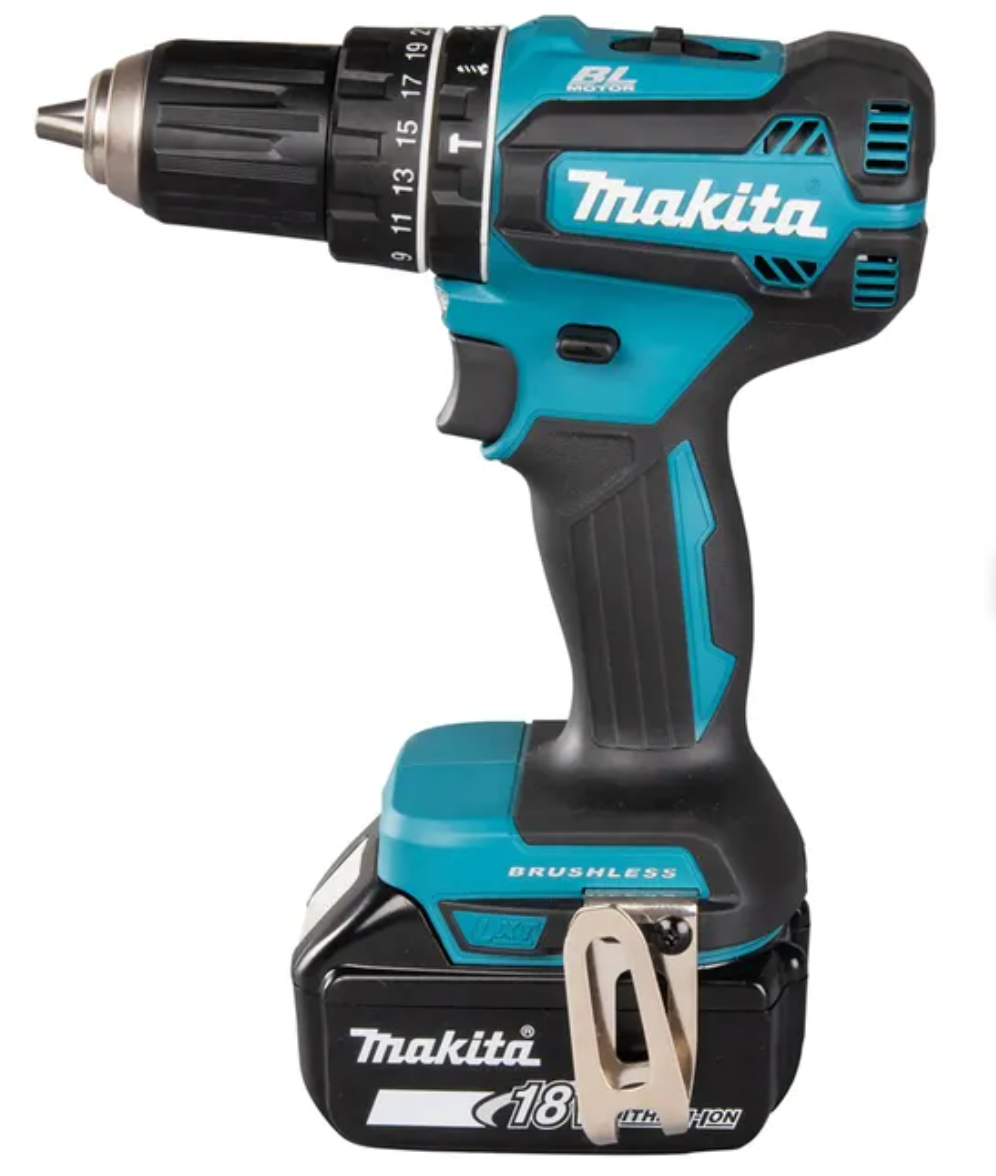 MAKITA 3.0Ah 18V - chargeur - 2 batteries